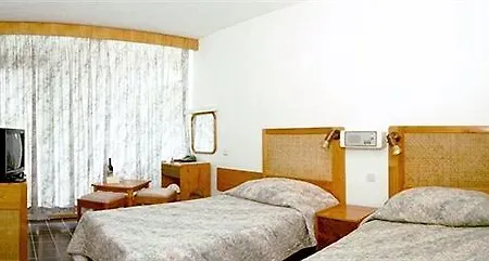 Kompas ホテル 3*