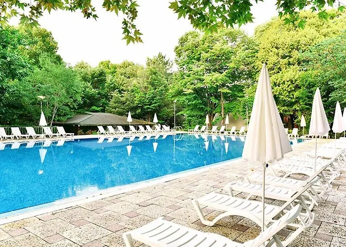 Compass ホテル 4*