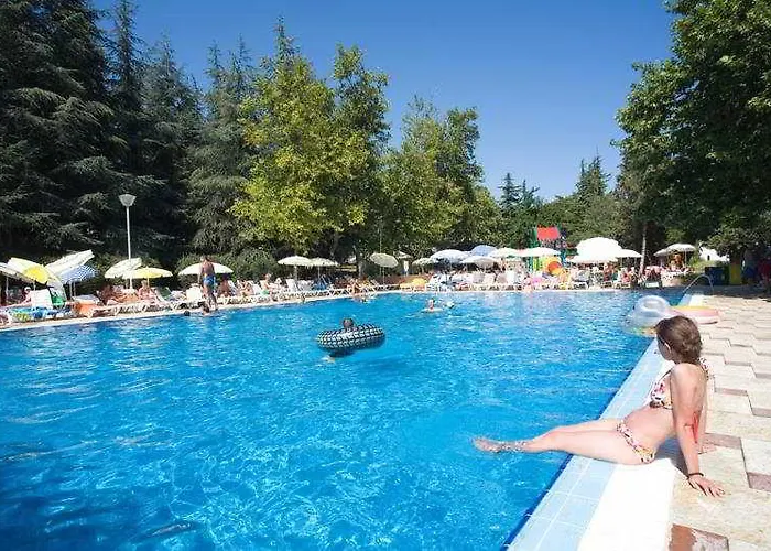 Compass 4* アルベナ