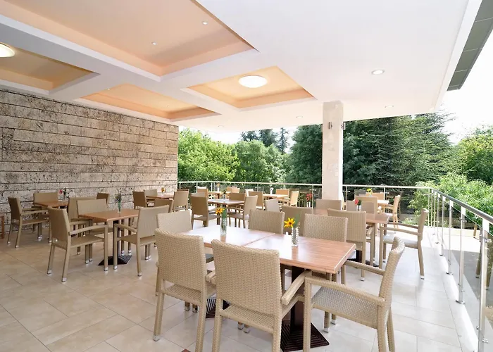 Compass 4* アルベナ