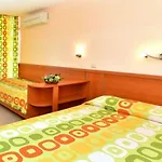 Compass 4*