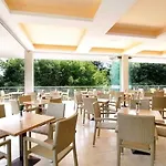 Compass Hotel 4*