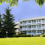 Compass Hotel 4*
