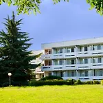 Compass 4* البينا